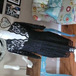 Karen Kane  VNeck/High Neck Back  Scallop Hem Knee Lenght Black Lace Dress - M